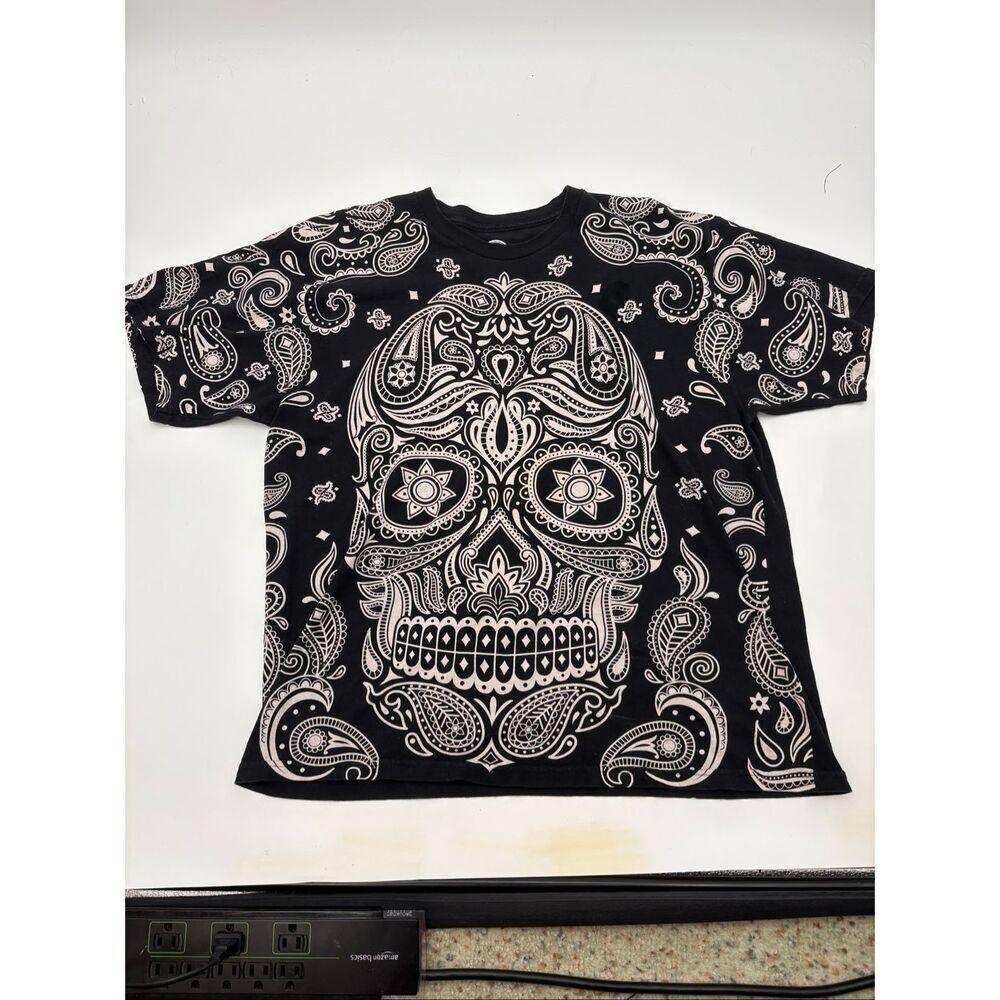 DOM Paisley Sugar Skull Graphic T Shirt Black White Men’s XL